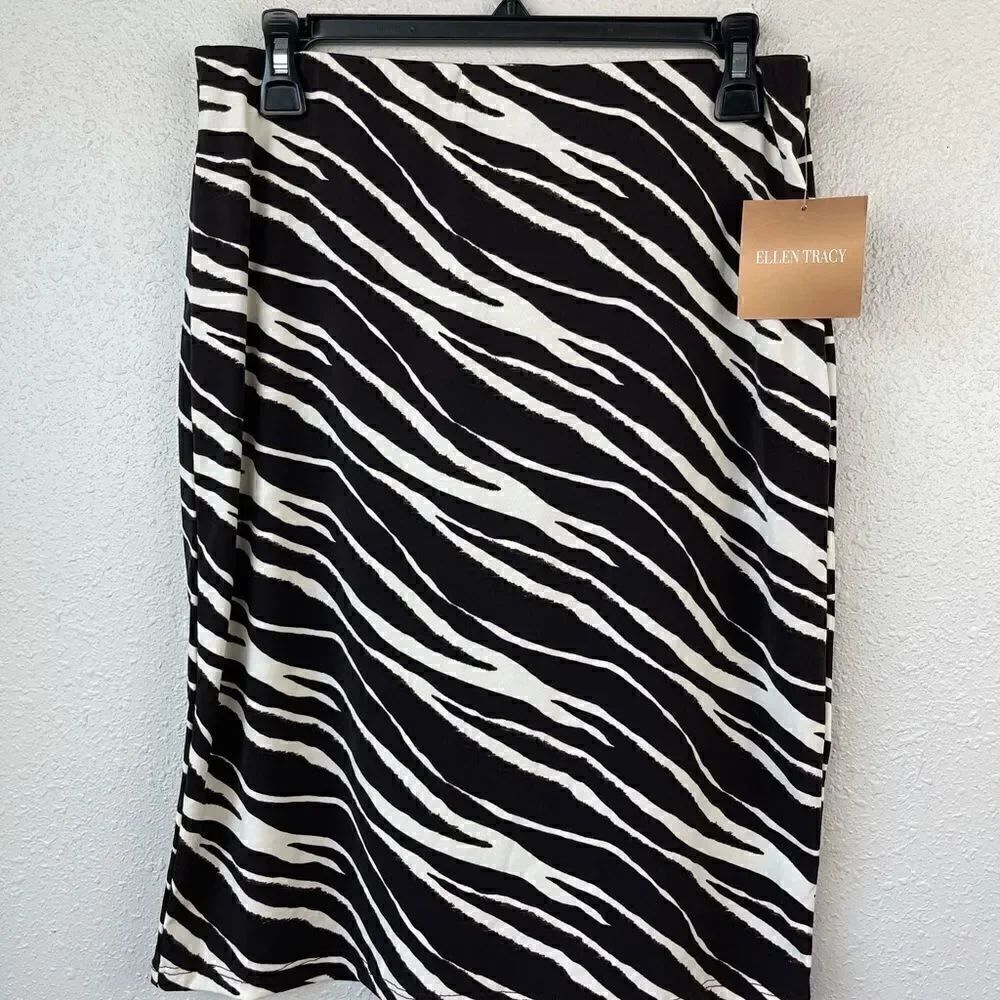 NWT Ellen Tracy Women’s Skirt Size Small